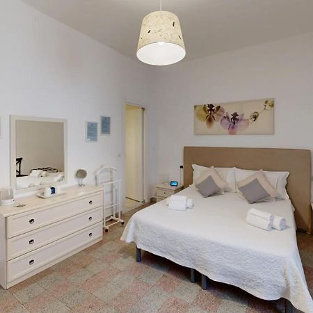 Corsomessina64 Bed & Breakfast Crotone Bagian luar foto